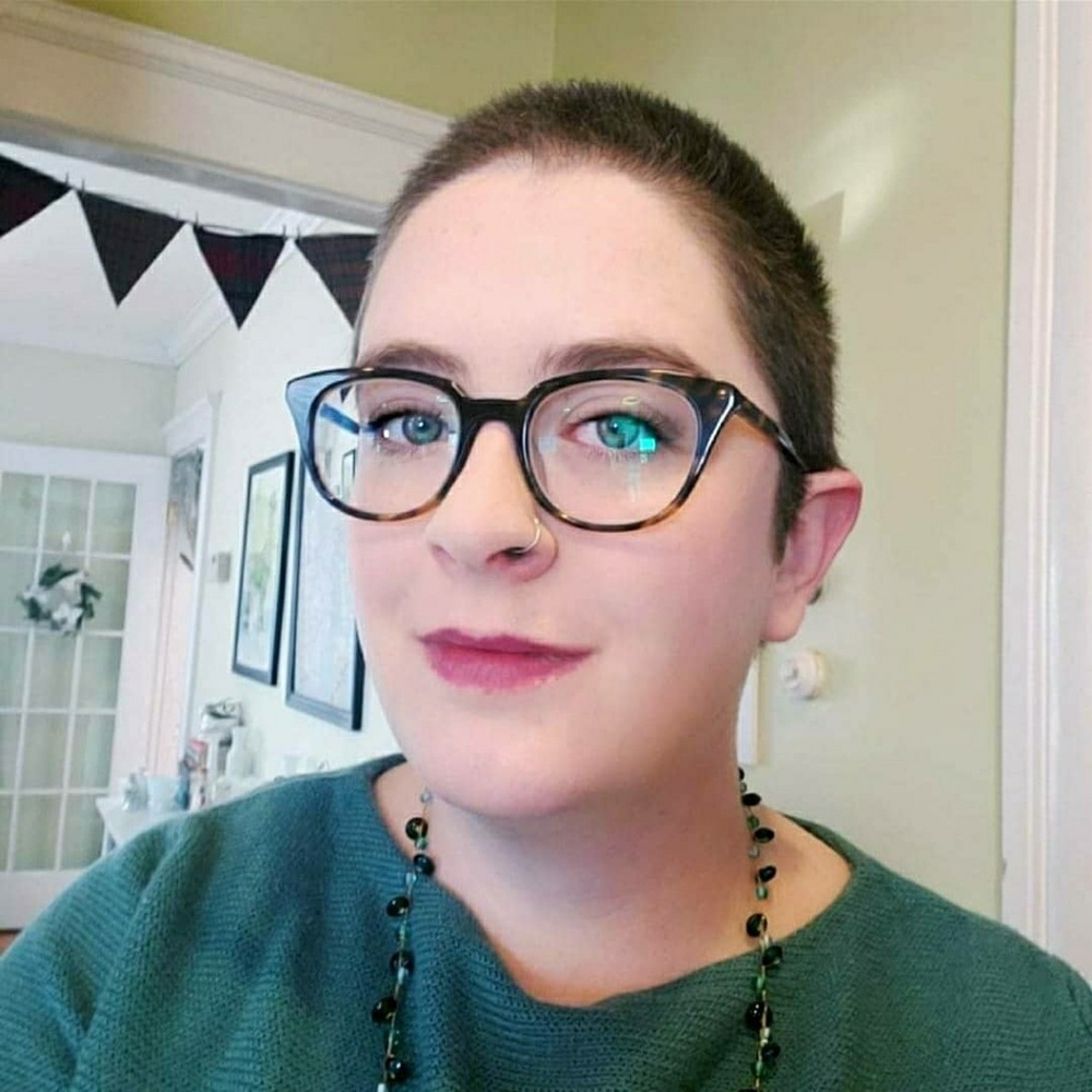 Meet your Posher, Laura